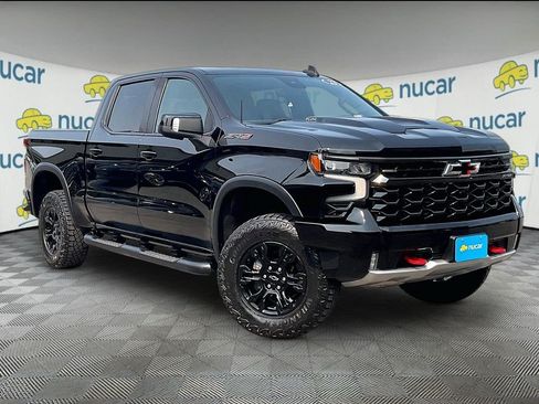 Used 2022 Chevrolet Silverado 1500 ZR2 w/ Technology Package AWD/4WD image 1