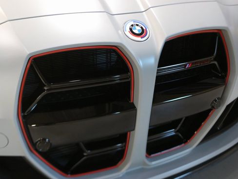 Used 2023 BMW M4 CSL image 5