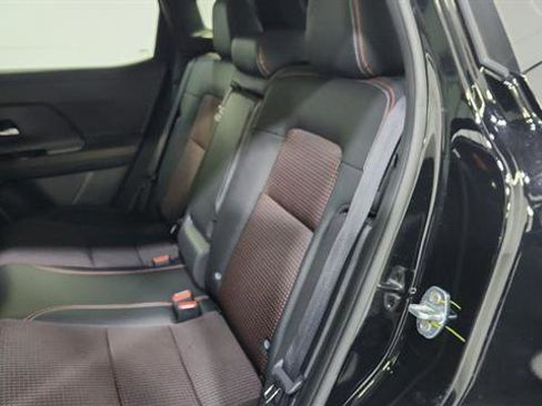 Certified 2025 Nissan Kicks SR image 24