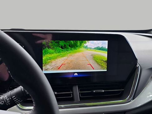 New 2026 Chevrolet Trax LT w/ LT Convenience Package FWD image 22