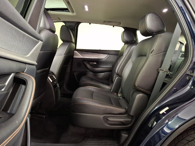 Used 2024 MAZDA CX-90 3.3 Turbo w/ Preferred Plus AWD/4WD image 13