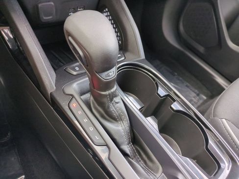 Used 2025 Chevrolet TrailBlazer LT AWD/4WD image 19