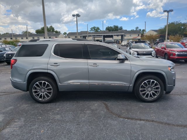 Used 2023 GMC Acadia Denali w/ Denali Ultimate Package FWD image 5