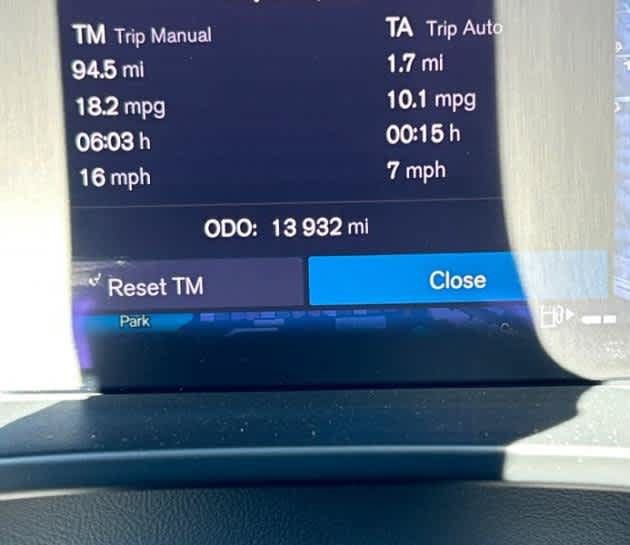 Used 2023 Volvo XC40 B5 Ultimate w/ Climate Package AWD/4WD image 4