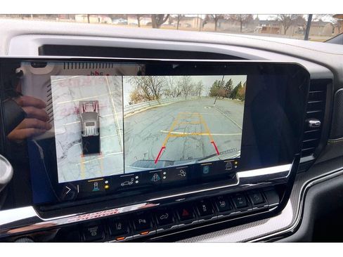 Used 2025 Chevrolet Silverado 2500 ZR2 w/ Technology Package image 23