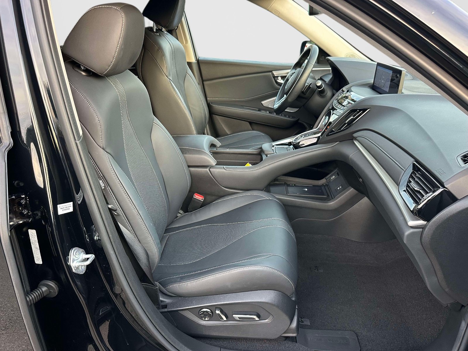 Used 2022 Acura RDX w/ Technology Package AWD/4WD image 10