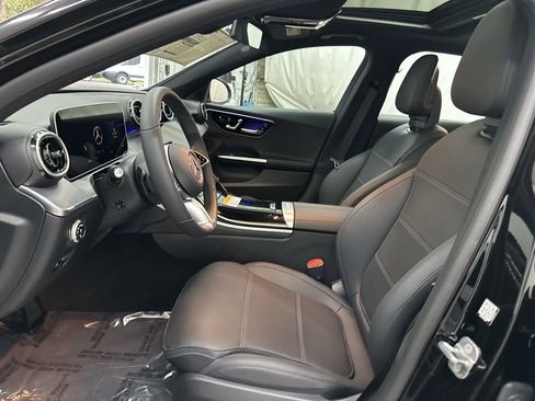 Used 2025 Mercedes-Benz C 300 Sedan image 18