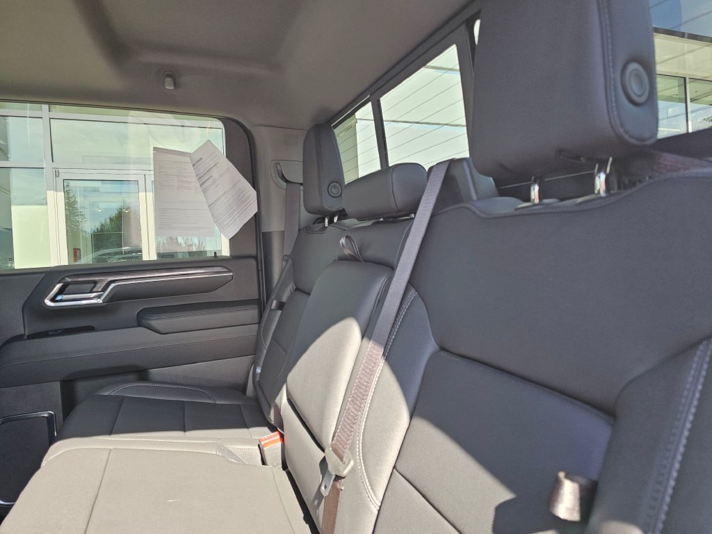 Used 2024 Chevrolet Silverado 2500 LTZ w/ LTZ Plus Package AWD/4WD image 20