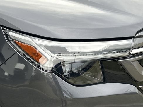 Certified 2025 Subaru Forester Limited image 8