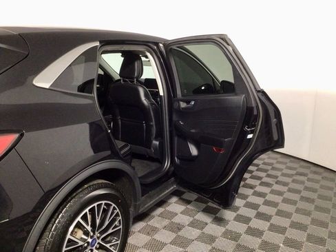 Used 2022 Ford Escape SEL w/ Technology Package image 32