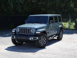 Used 2026 Jeep Wrangler Unlimited Sahara w/ Safety Group AWD/4WD video 1