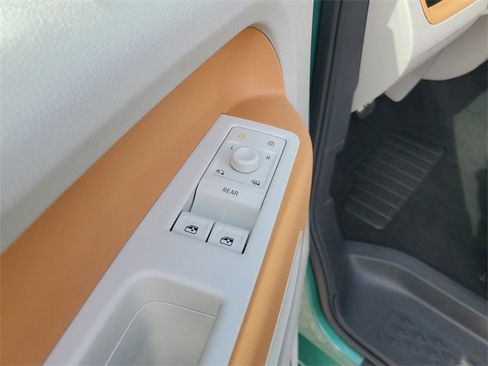 New 2025 Volkswagen ID. Buzz 1st Edition image 27