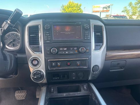 Used 2016 Nissan Titan SL AWD/4WD image 18