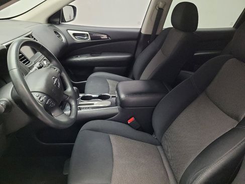 Used 2018 Nissan Pathfinder SV w/ SV Tech Package FWD image 17