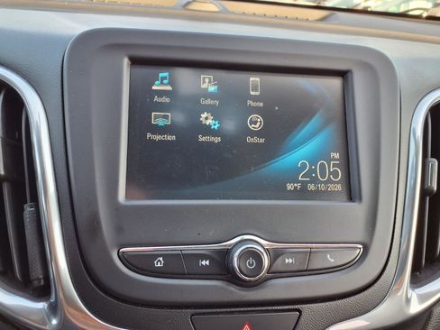 Used 2018 Chevrolet Equinox LT FWD image 4