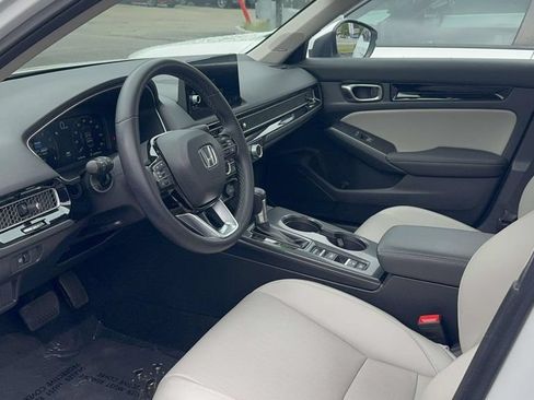 Used 2023 Honda Civic Touring image 32