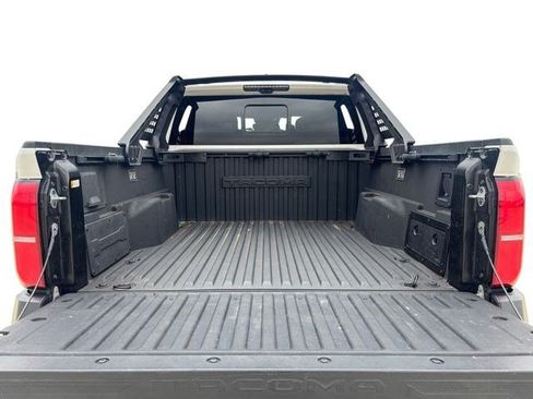 Used 2024 Toyota Tacoma 4x4 Double Cab Hybrid image 18