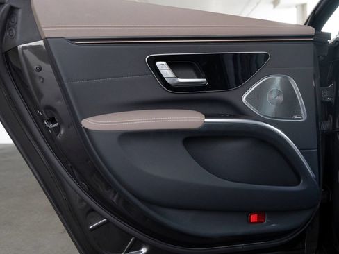 Used 2022 Mercedes-Benz EQS 450+ Sedan image 17