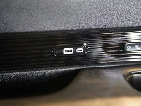 Used 2022 Jeep Grand Wagoneer Series III w/ Rear Seat Video Group 1 AWD/4WD image 42