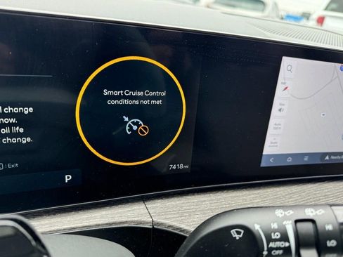 Certified 2025 Hyundai Santa Fe Limited image 25