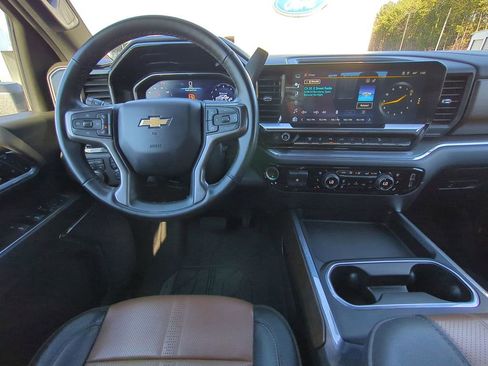 Used 2025 Chevrolet Silverado 2500 High Country w/ Technology Package image 21