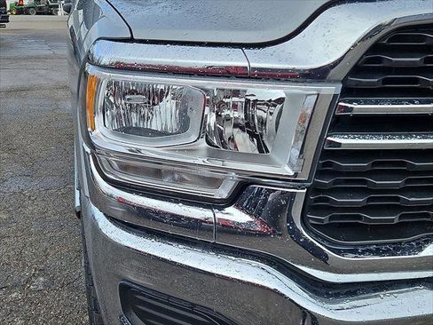 Used 2024 RAM 2500 Tradesman w/ Safety Group image 28