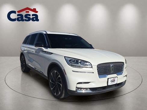 Used 2020 Lincoln Aviator Reserve w/ Equipment Group 202A AWD/4WD image 4
