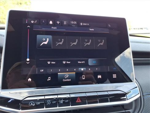 New 2026 Jeep Compass Latitude image 10