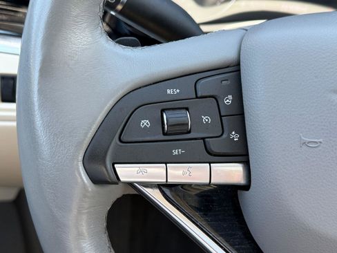 Used 2024 Cadillac XT6 Premium Luxury w/ Technology Package AWD/4WD image 25