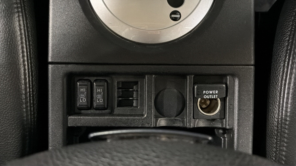 Used 2010 Mitsubishi Endeavor SE AWD/4WD image 40