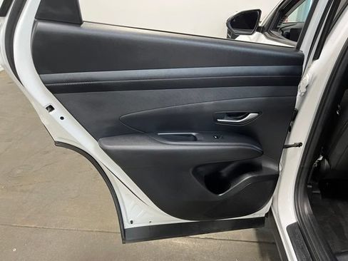 Used 2025 Hyundai Tucson SEL FWD image 20
