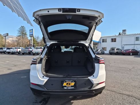 New 2026 Chevrolet Equinox EV LT image 13