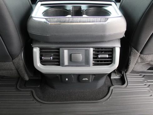 Used 2024 Ford F150 Lariat w/ FX4 Off-Road Package AWD/4WD image 22