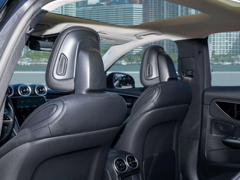 Used 2022 Mercedes-Benz C 300 Sedan image 18
