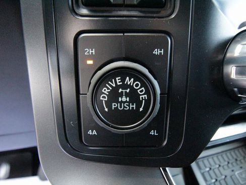 New 2025 Ford F150 Lariat w/ Equipment Group 501A Mid image 30