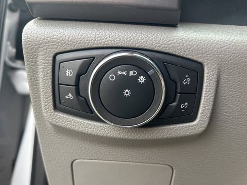 Used 2017 Ford F150 XLT image 13