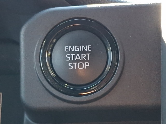 Used 2025 Toyota Tacoma SR5 AWD/4WD image 24