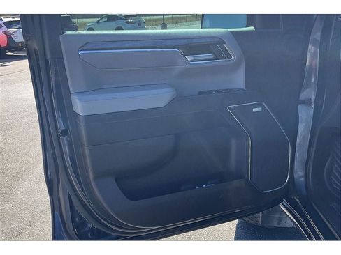 Used 2022 Chevrolet Silverado 1500 LTZ w/ LTZ Premium Package image 24