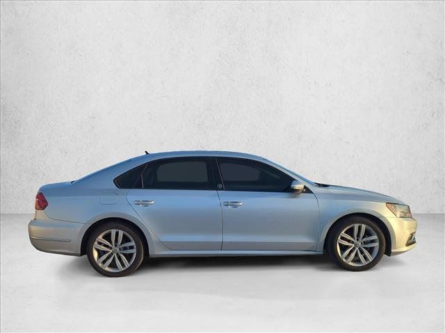 Used 2019 Volkswagen Passat 2.0T Wolfsburg FWD image 4