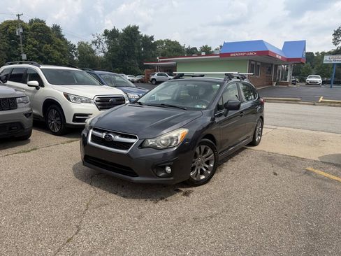 Used 2014 Subaru Impreza 2.0i Sport Premium w/ Popular Package #1 AWD/4WD image 3
