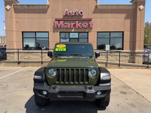 Used 2021 Jeep Wrangler Sport AWD/4WD image 2