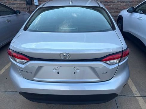 Used 2024 Toyota Corolla LE FWD image 5