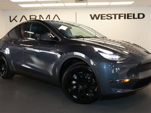 Used 2023 Tesla Model Y Long Range image 1