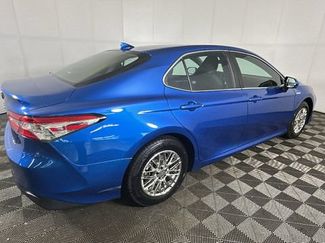 Used 2020 Toyota Camry LE FWD video 2