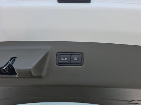Certified 2025 Hyundai Santa Fe Calligraphy FWD image 37