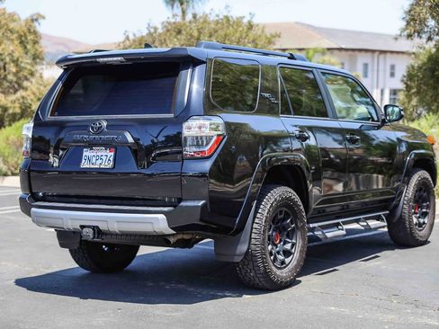 Certified 2024 Toyota 4Runner TRD Off-Road Premium w/ Off Road Premium Plus Package AWD/4WD image 4