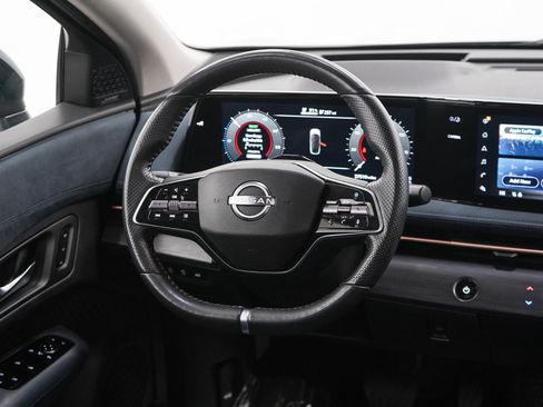 Used 2023 Nissan Ariya AWD/4WD image 14