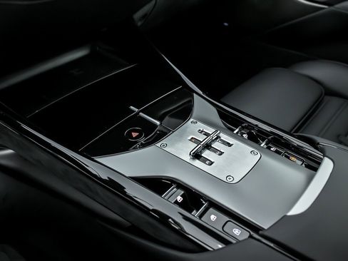 Used 2025 Ferrari Purosangue image 44