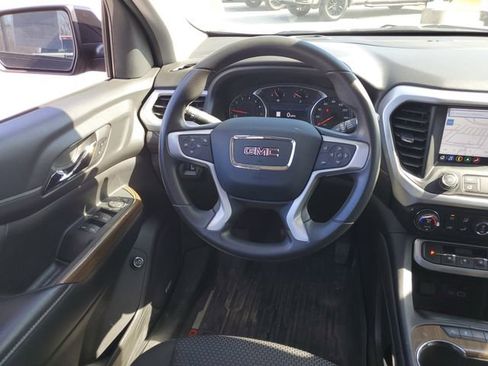 Used 2023 GMC Acadia SLE w/ Driver Convenience Package image 13