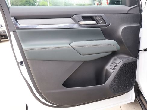 New 2027 GMC Terrain AT4 w/ Convenience Package III AWD/4WD image 11